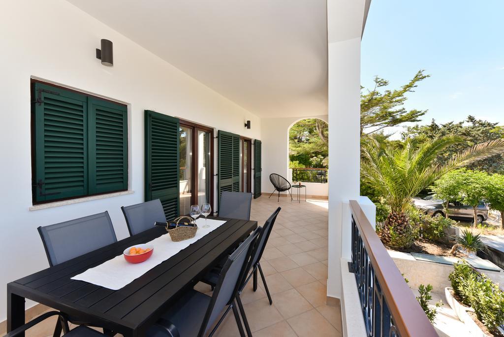 Mediterraneo Garden Apartments Petrcane Eksteriør bilde