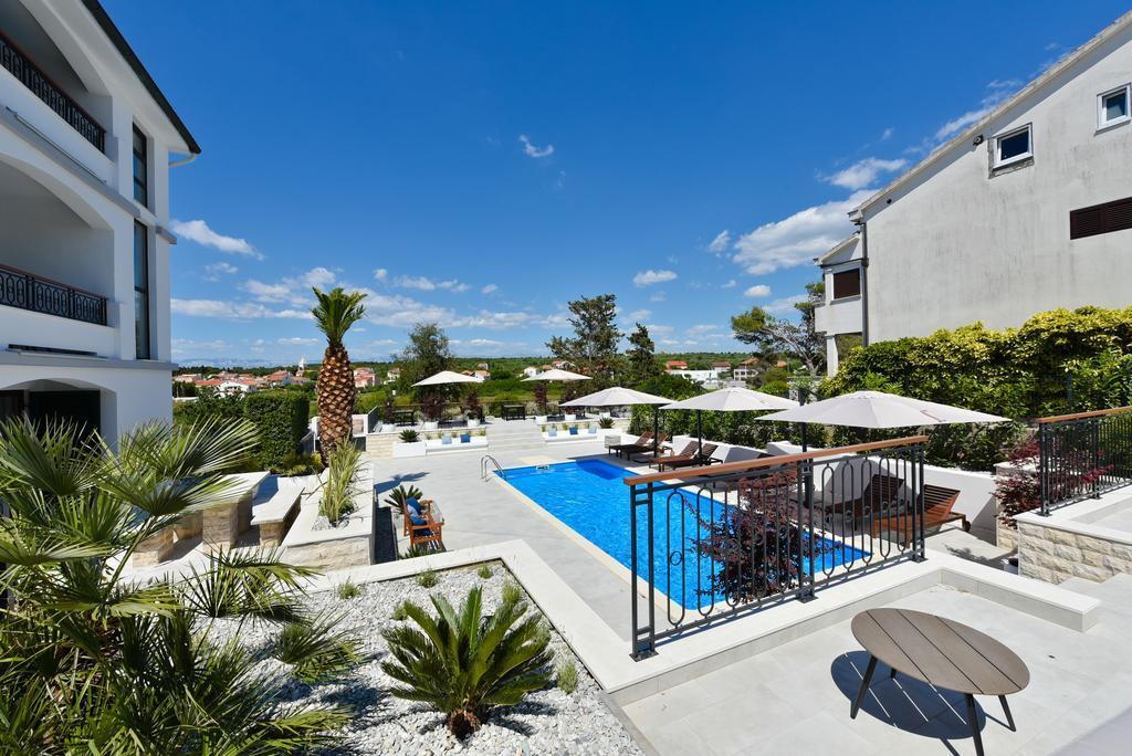 Mediterraneo Garden Apartments Petrcane Eksteriør bilde