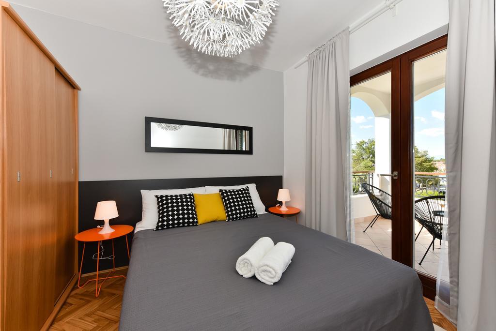 Mediterraneo Garden Apartments Petrcane Eksteriør bilde