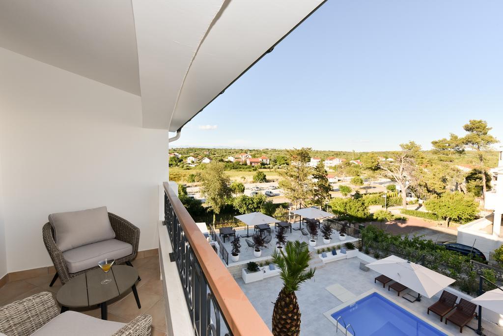 Mediterraneo Garden Apartments Petrcane Eksteriør bilde