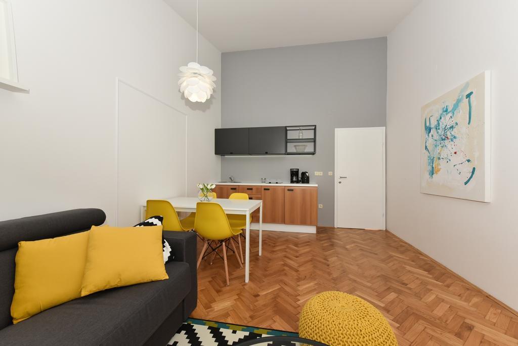 Mediterraneo Garden Apartments Petrcane Eksteriør bilde